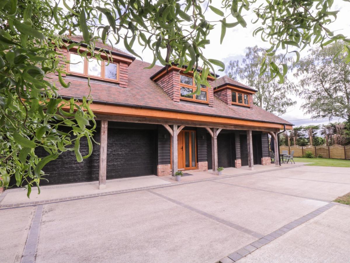 The Barn At Mulberry Lodge Maidstone Bagian luar foto
